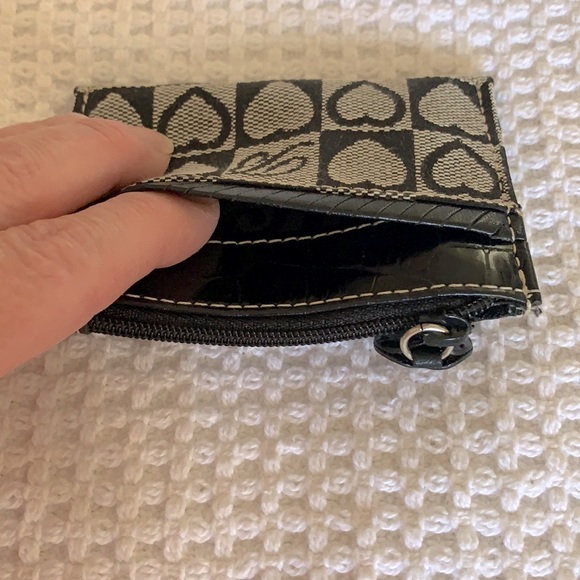 Brighton Signature Credit Card Wallet - Picture 4 of 6